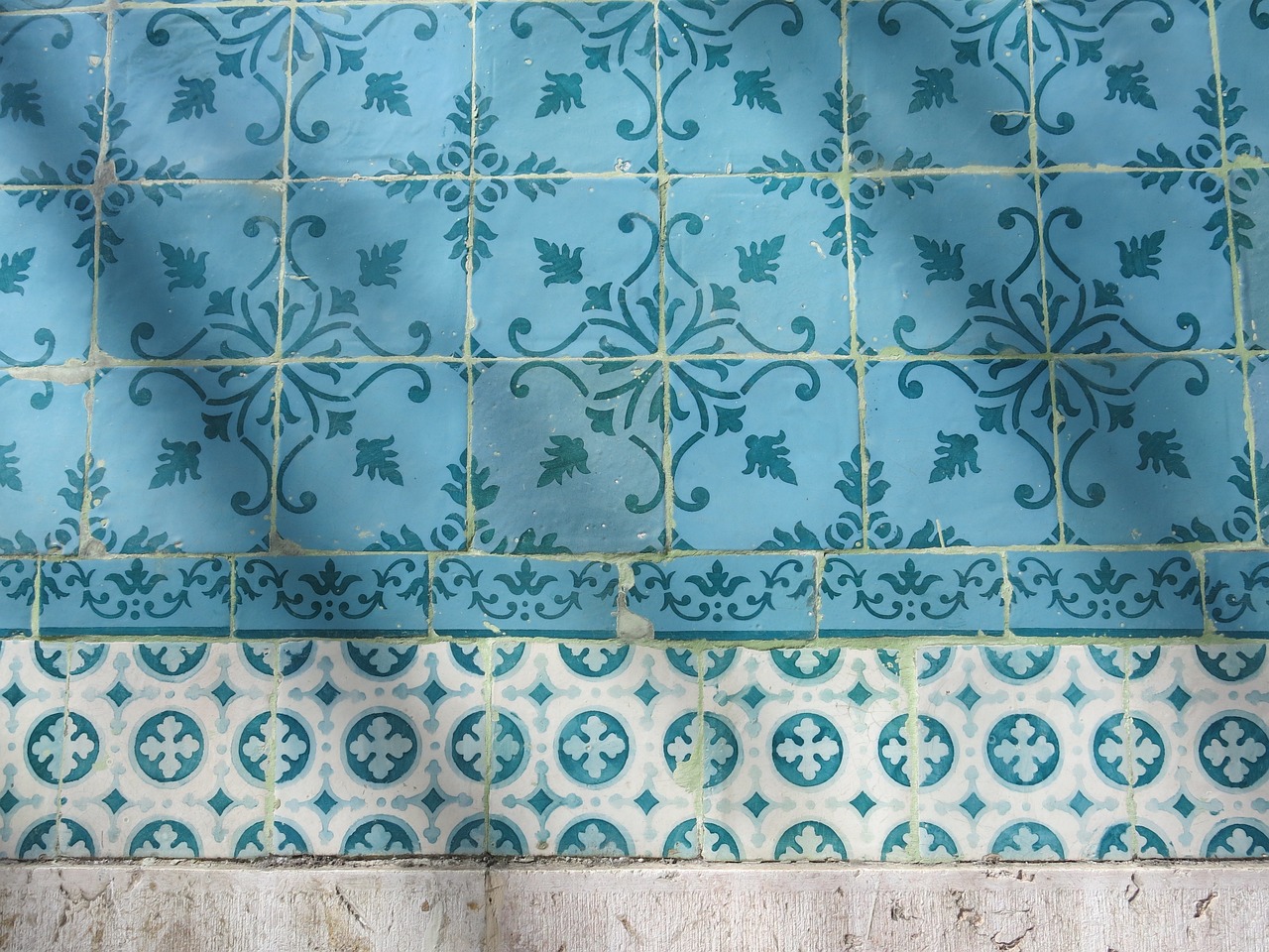 Płytki przecierane – vintage i retro design w nowoczesnym wydaniu